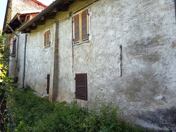 casa indipendente in vendita ad Almese in zona Rivera