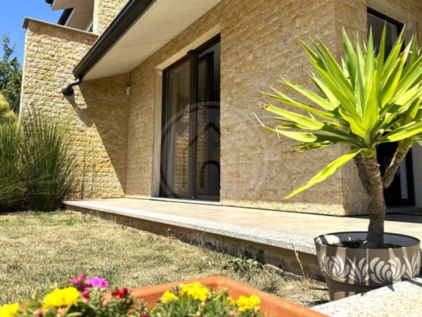 casa indipendente in vendita ad Almese in zona Rivera