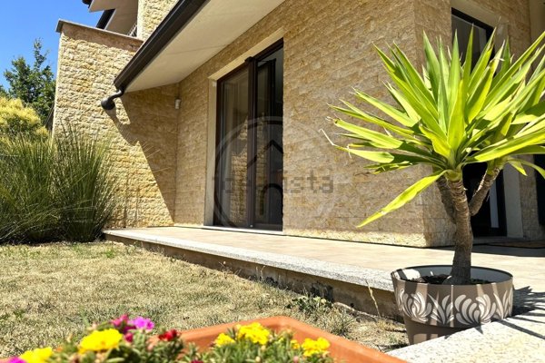 casa indipendente in vendita ad Almese in zona Malatrait