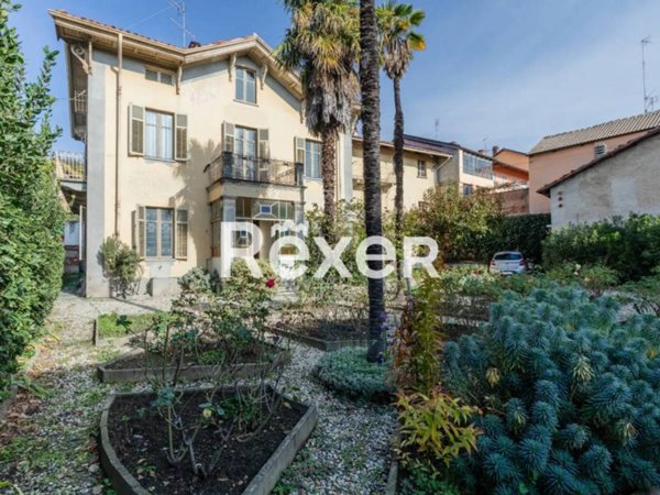 casa indipendente in vendita ad Almese in zona Rivera