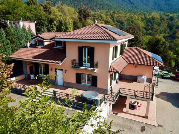 casa indipendente in vendita ad Almese in zona Rivera