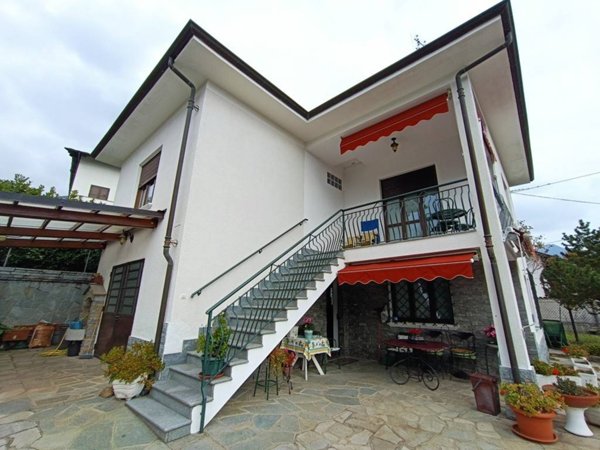 casa indipendente in vendita ad Almese in zona Rivera