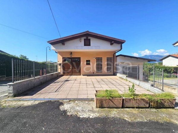 casa indipendente in vendita ad Almese in zona Milanere