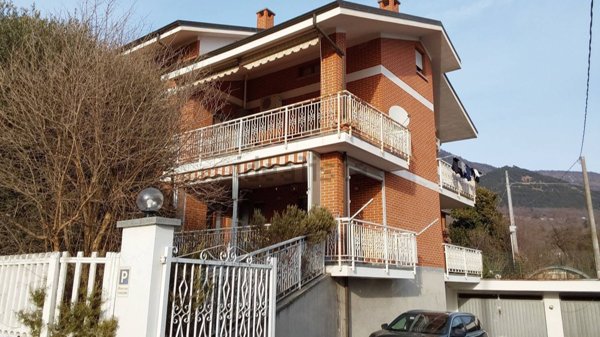 appartamento in vendita ad Almese in zona Rivera