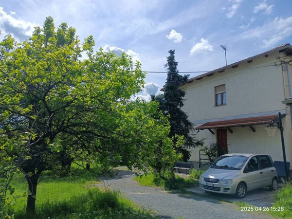 casa indipendente in vendita ad Almese in zona Rivera