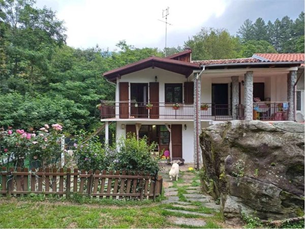 casa indipendente in vendita ad Almese in zona Rivera