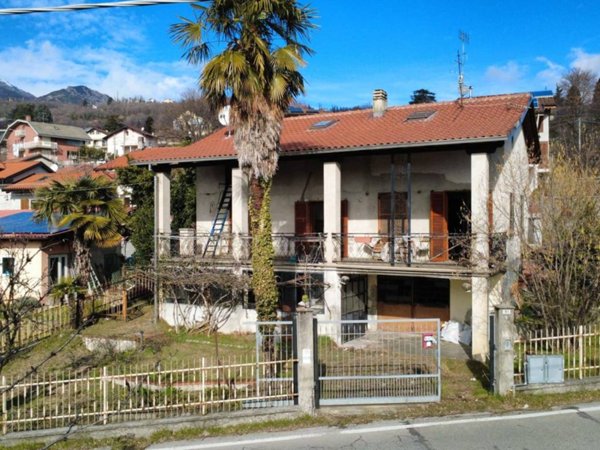 casa indipendente in vendita ad Almese in zona Rivera