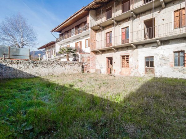 casale in vendita ad Almese in zona Rivera