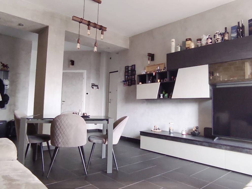 appartamento in vendita ad Almese in zona Rivera