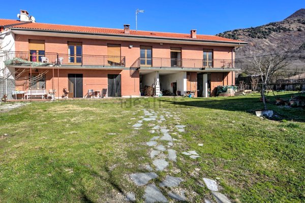 casa indipendente in vendita ad Almese in zona Milanere