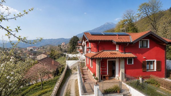 casa indipendente in vendita ad Almese in zona Rivera