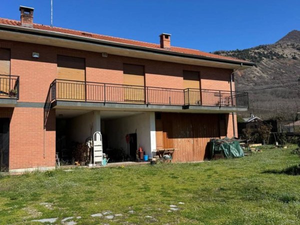 appartamento in vendita ad Almese in zona Milanere