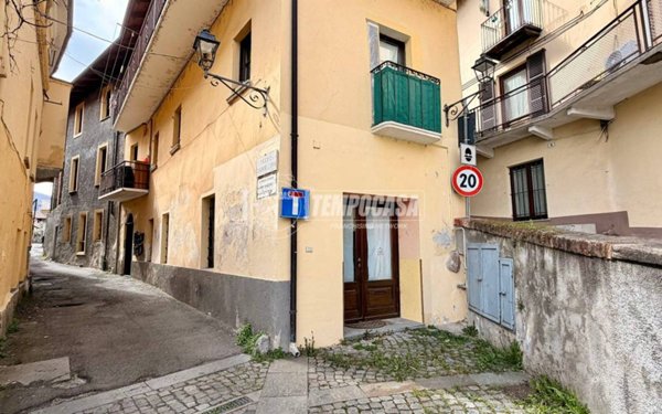 appartamento in vendita ad Almese in zona Rivera