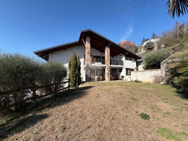 casa indipendente in vendita ad Almese in zona Rivera