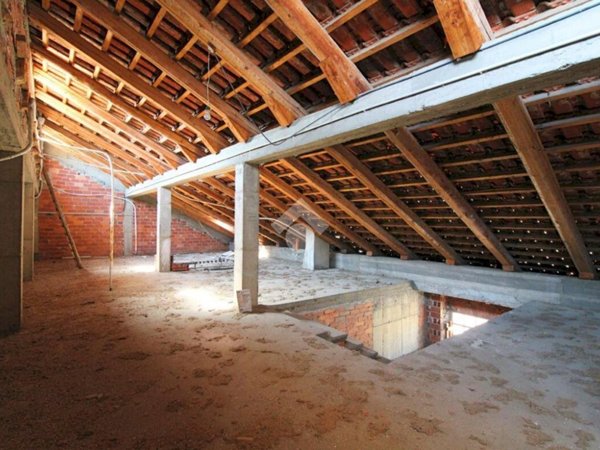 appartamento in vendita ad Almese in zona Rivera