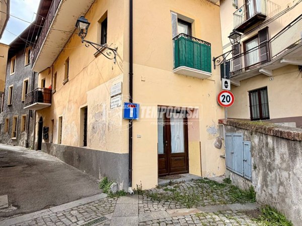 appartamento in vendita ad Almese in zona Rivera