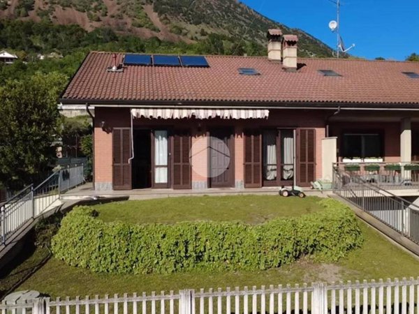 casa indipendente in vendita ad Almese in zona Milanere