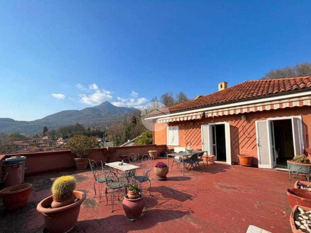 appartamento in vendita ad Almese in zona Rivera