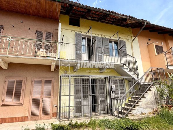 casa indipendente in vendita ad Almese in zona Milanere