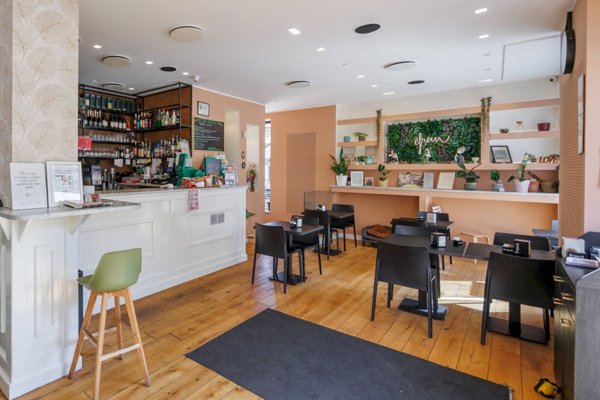 negozio in vendita ad Almese
