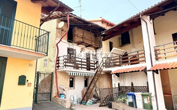 appartamento in vendita ad Almese in zona Rivera