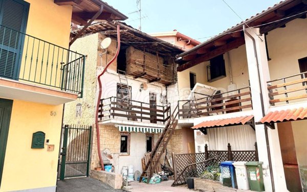 casa indipendente in vendita ad Almese in zona Rivera
