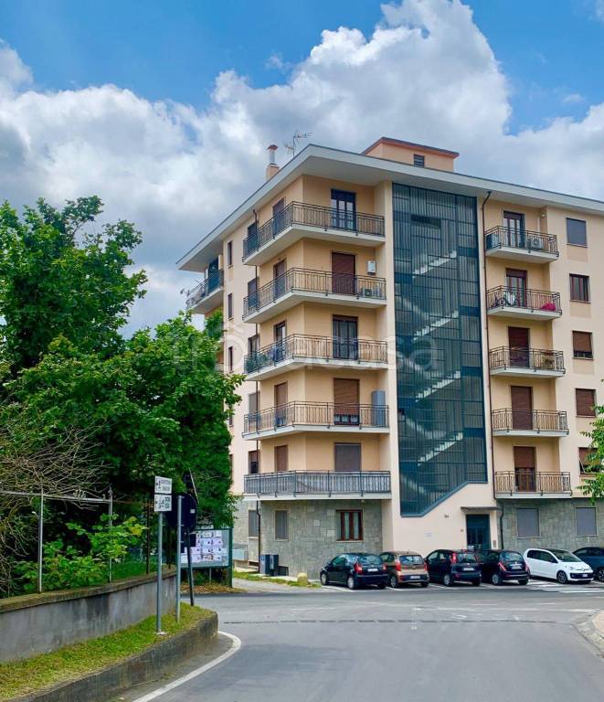 appartamento in vendita ad Almese in zona Rivera
