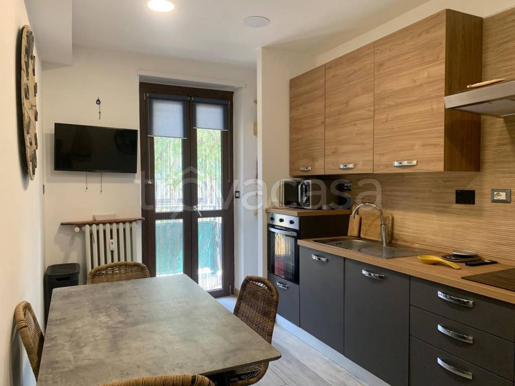 appartamento in vendita ad Almese in zona Rivera