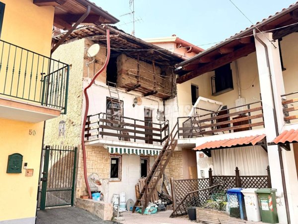 appartamento in vendita ad Almese in zona Rivera