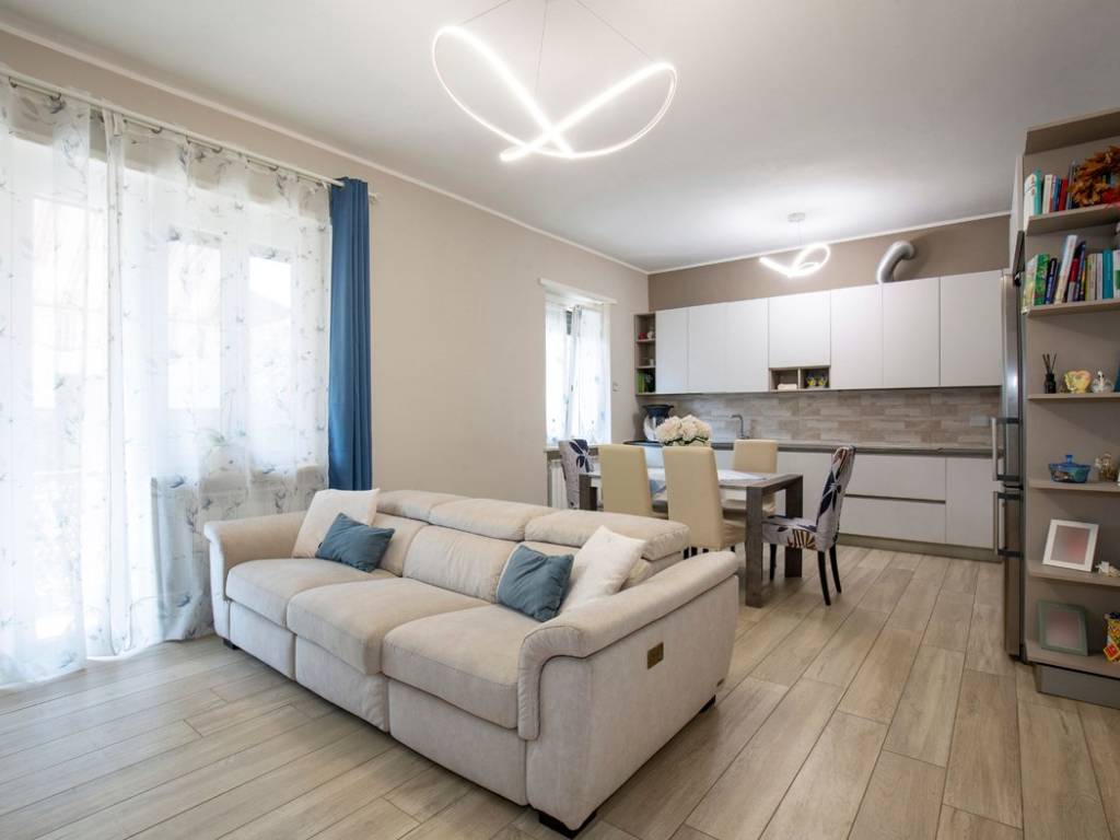 casa indipendente in vendita ad Almese in zona Rivera