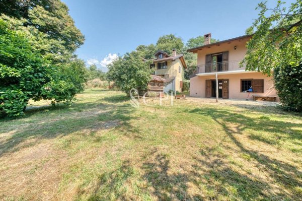 casa indipendente in vendita ad Almese in zona Malatrait