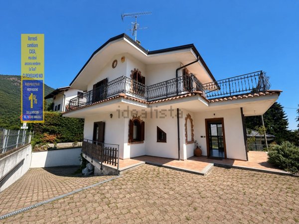 casa indipendente in vendita ad Almese in zona Malatrait