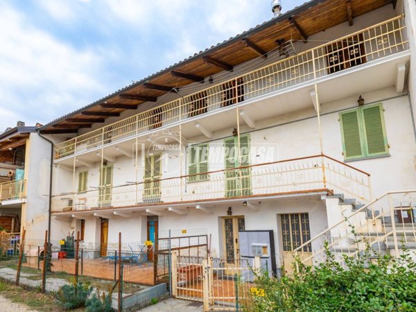 casa indipendente in vendita ad Almese in zona Rivera