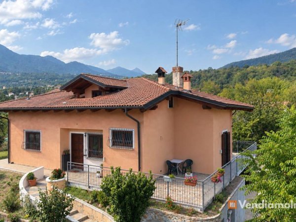 casa indipendente in vendita ad Almese in zona Rivera