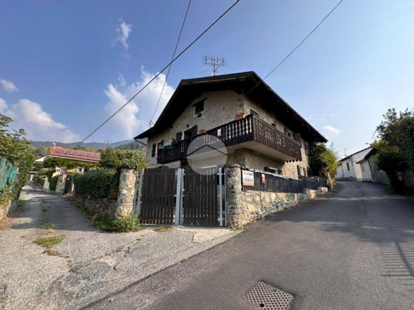 casa indipendente in vendita ad Almese in zona Rivera