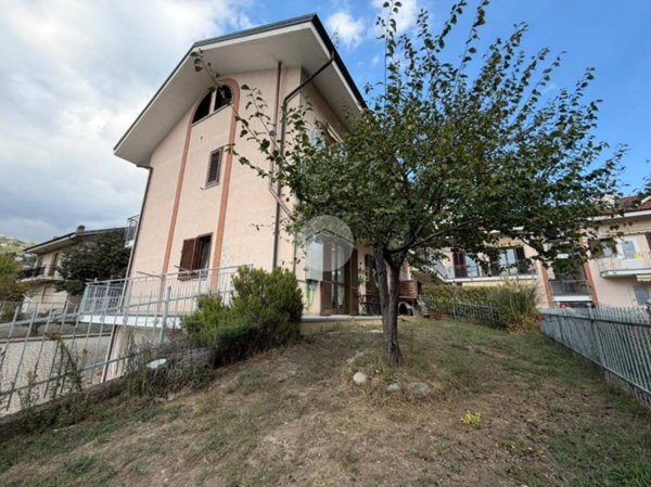 appartamento in vendita ad Almese in zona Malatrait