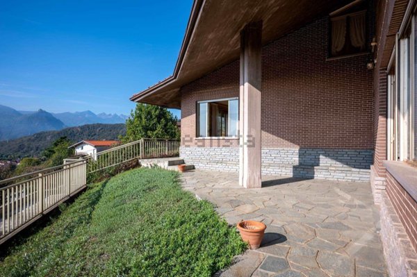 casa indipendente in vendita ad Almese in zona Malatrait