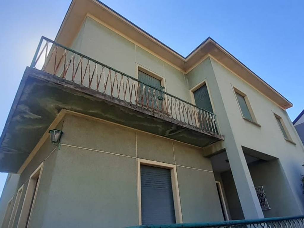 casa indipendente in vendita a Fara Gera d'Adda