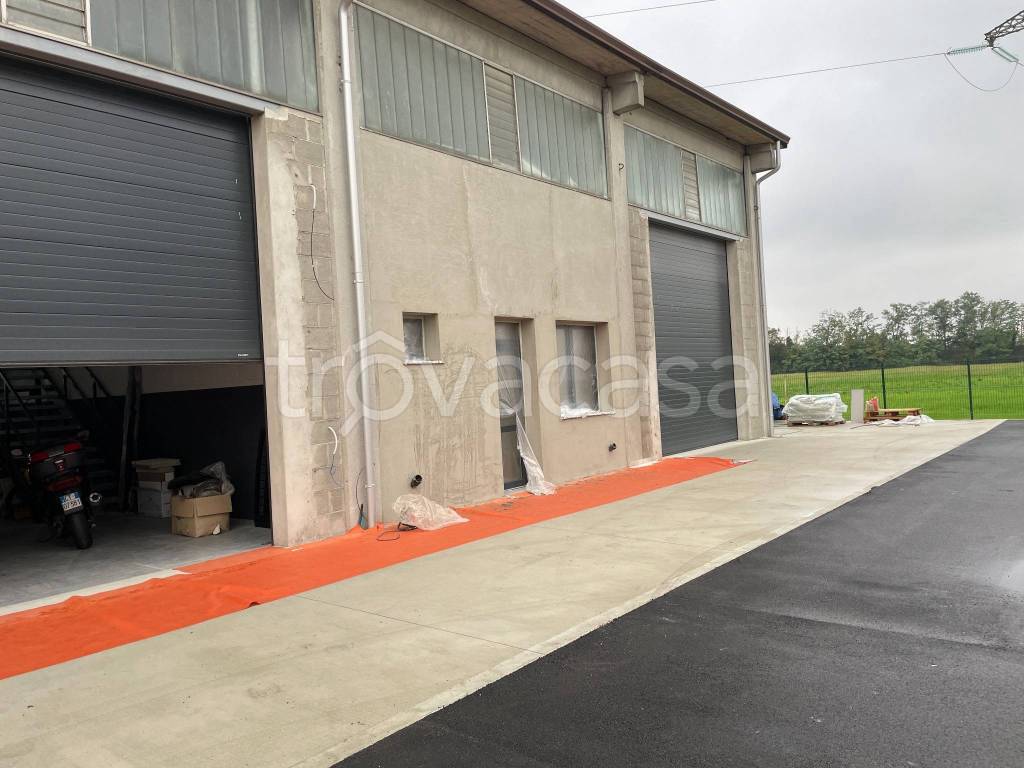 appartamento in vendita a Fara Gera d'Adda