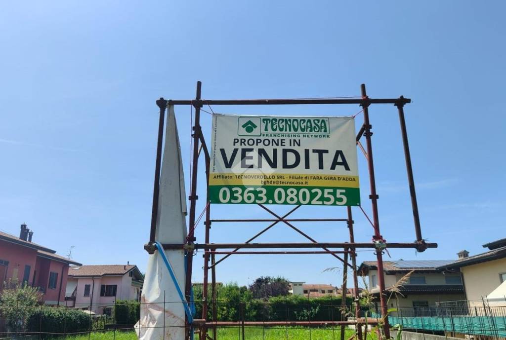 casa indipendente in vendita a Fara Gera d'Adda