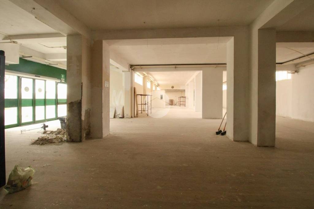 locale di sgombero in vendita a Fara Gera d'Adda