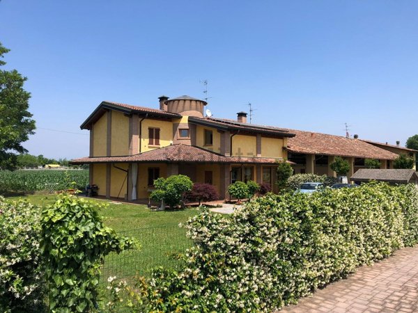 quadrivano in vendita a Fara Gera d'Adda