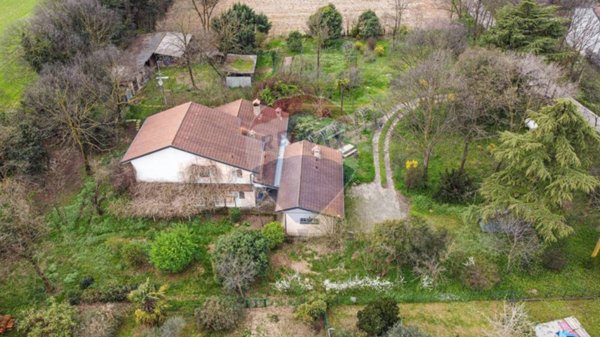 casa indipendente in vendita a Fara Gera d'Adda