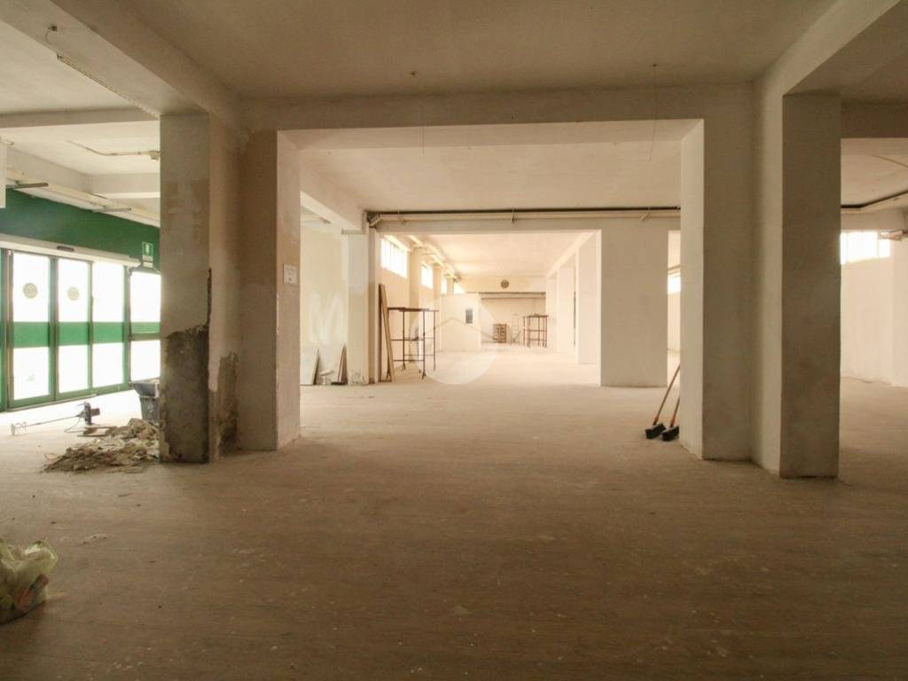ufficio in vendita a Fara Gera d'Adda