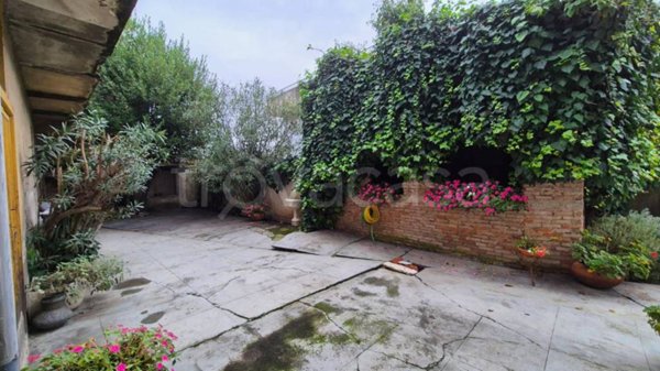 casa semindipendente in vendita a Fara Gera d'Adda