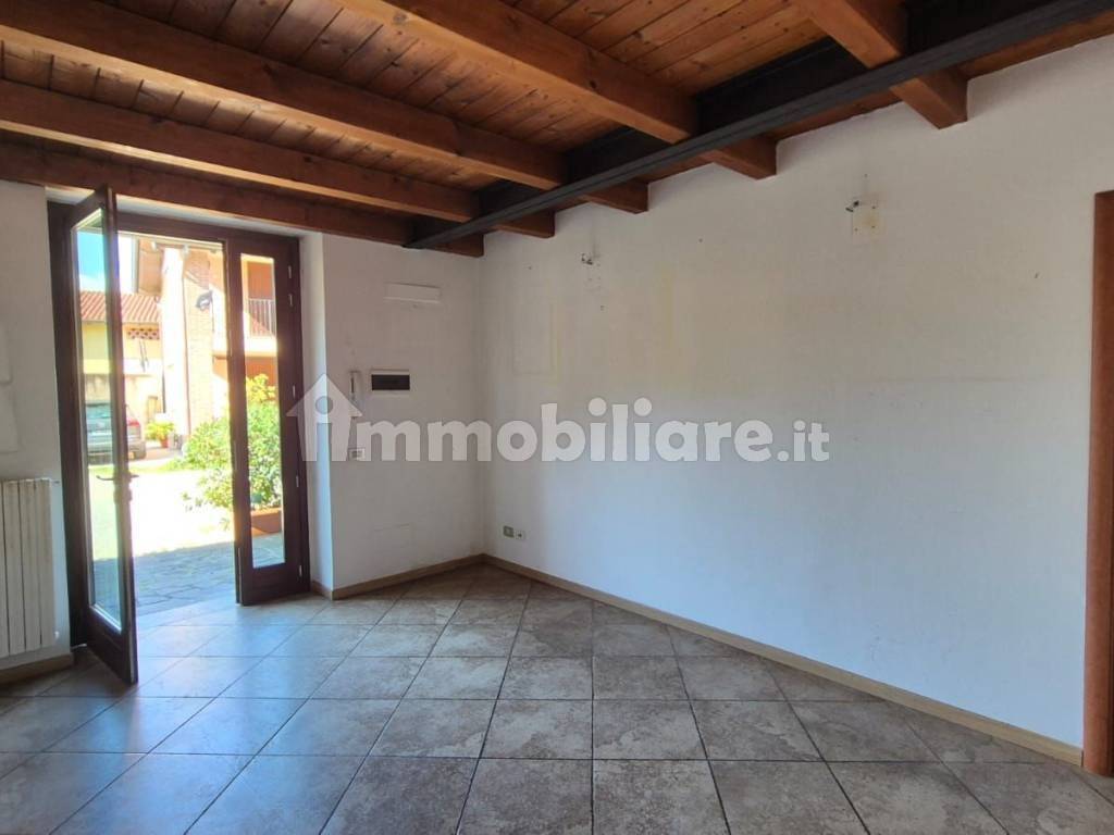 appartamento in vendita a Fara Gera d'Adda