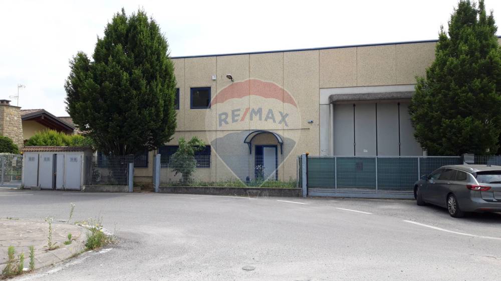 locale di sgombero in vendita a Fara Gera d'Adda