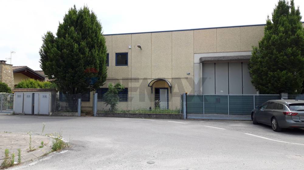 locale di sgombero in vendita a Fara Gera d'Adda