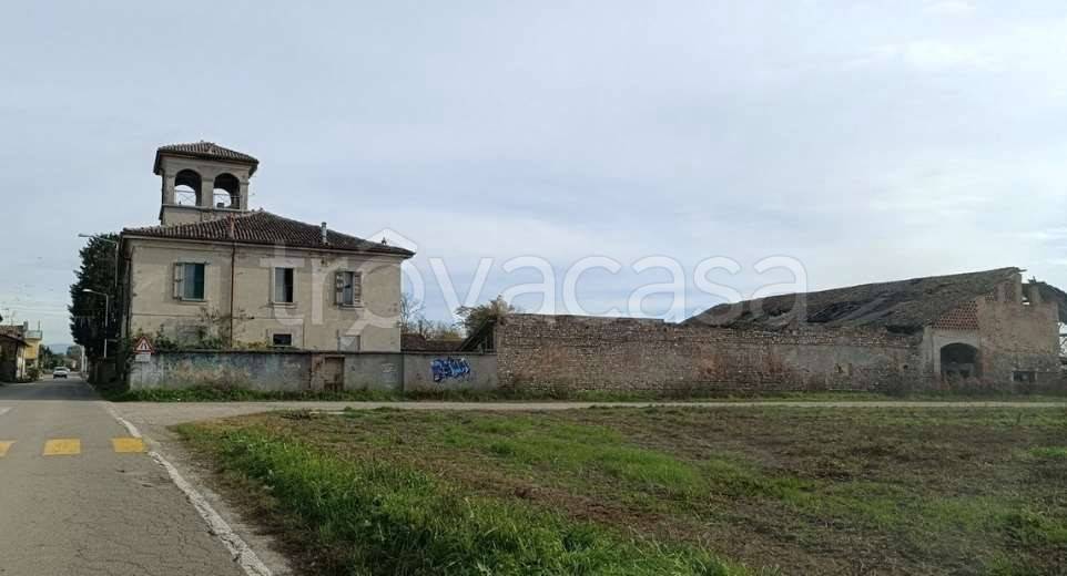 intera palazzina in vendita a Fara Gera d'Adda in zona Badalasco