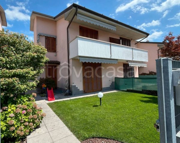 casa indipendente in vendita a Fara Gera d'Adda